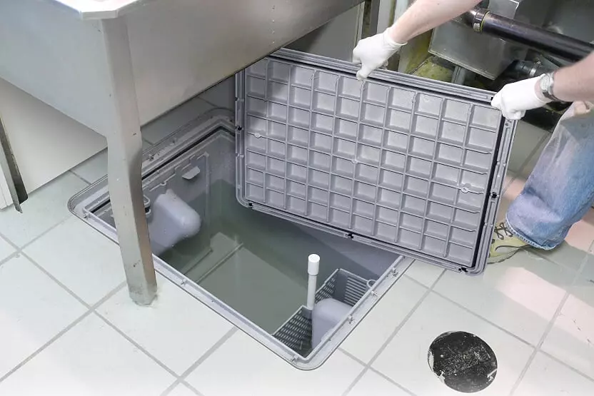 grease trap cleaning.jpg